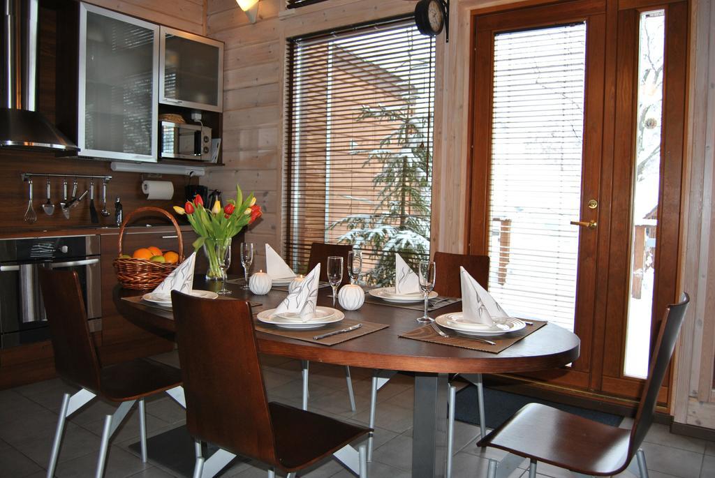 Kiurunrinne Villas Virasoja Værelse billede