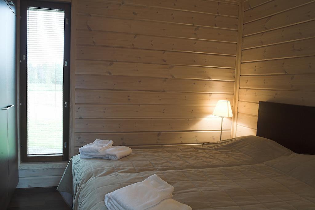 Kiurunrinne Villas Virasoja Værelse billede