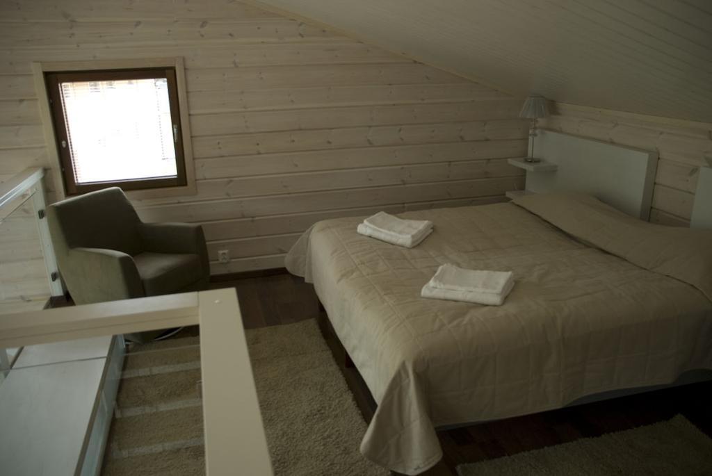 Kiurunrinne Villas Virasoja Værelse billede
